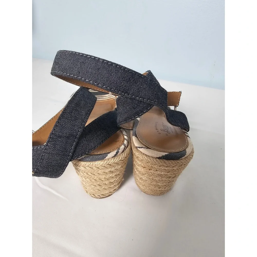 Nautical G.H. Bass Kendall Wedge Sandals Womens 9M Blue Striped Espadrille 2036